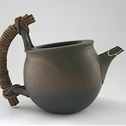 teekanne mit Korbhenkel Kintsugi